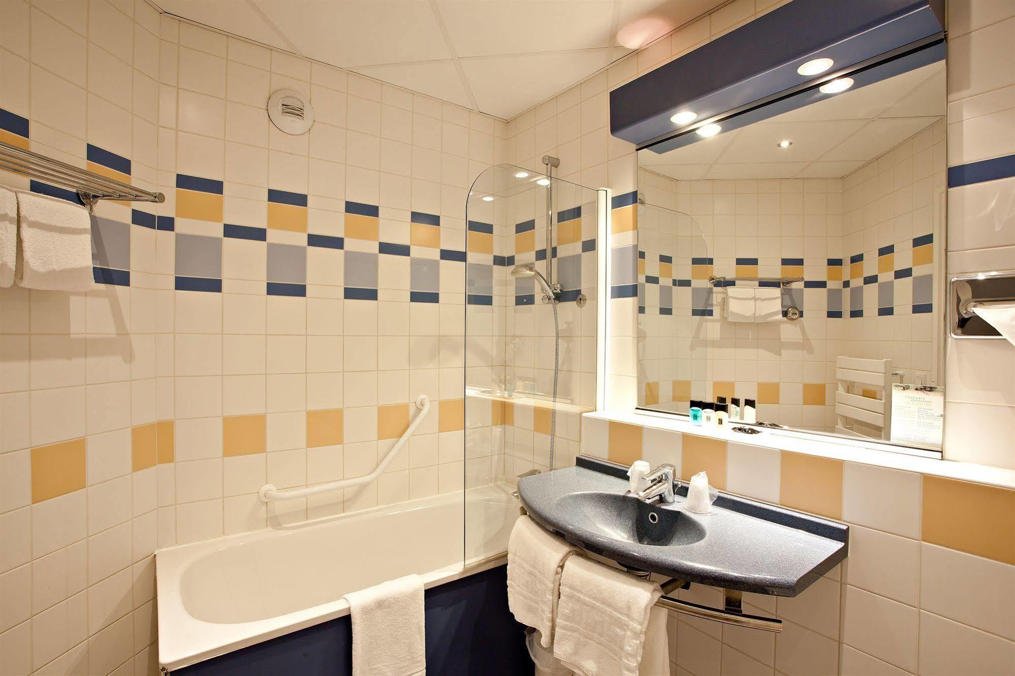 Thalazur Ouistreham - Hotel & Spa Exterior photo